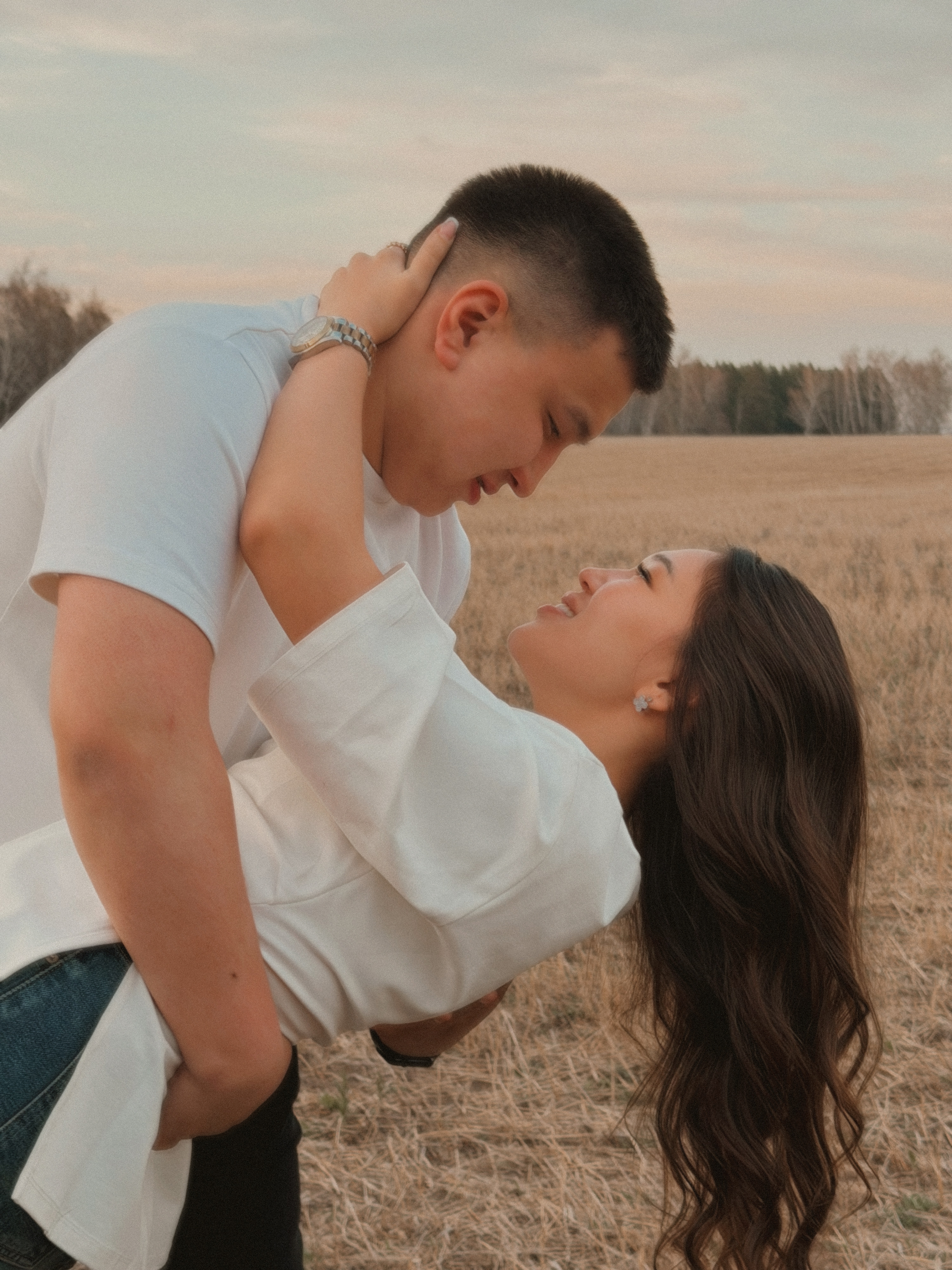 Данияр и Индира